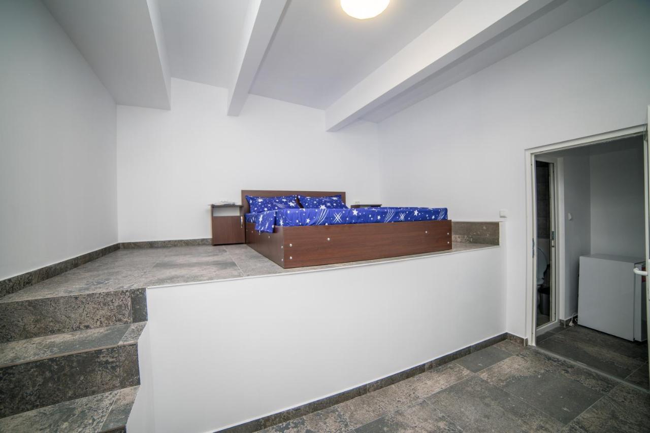 Vila Tributte Neptun Buitenkant foto